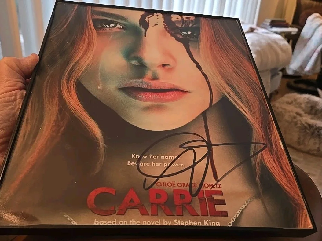see title — Chloe Grace Moretz Signed Autographed 8x10 Carrie Photograph Authenticated, изображение 2