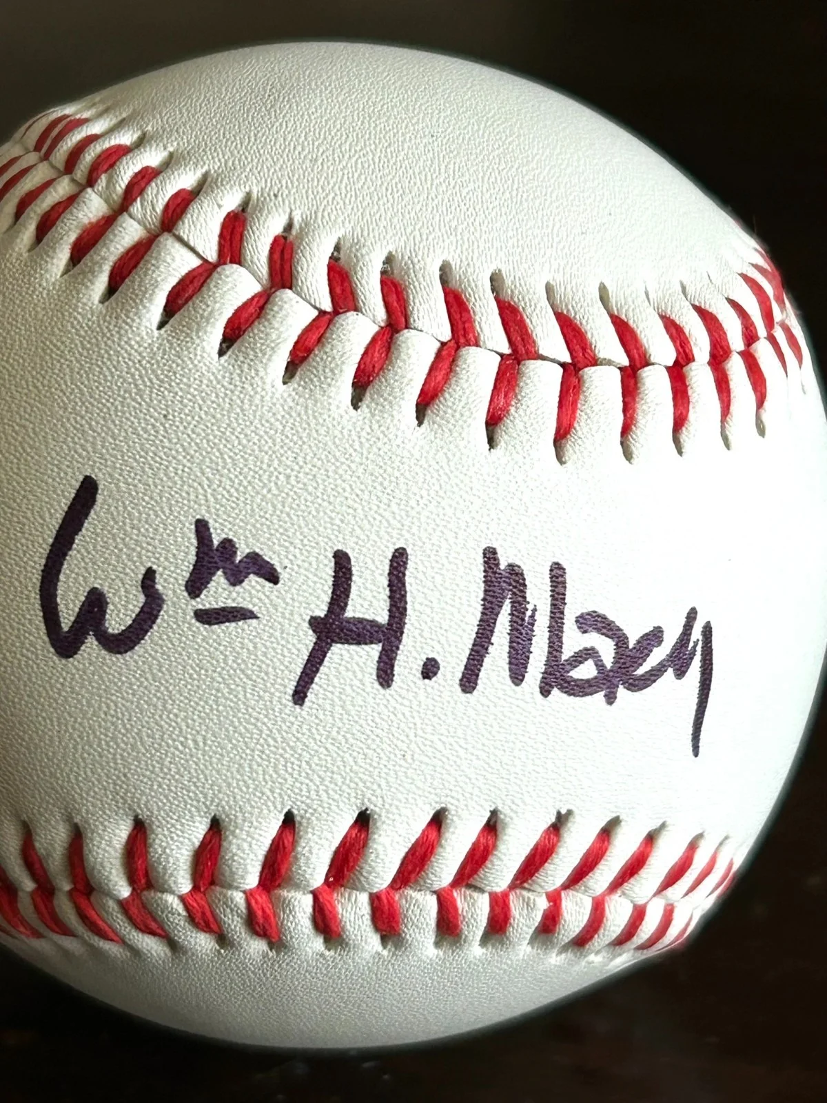 SHAMELESS STAR WILLIAM H MACY HAND SIGNED BASEBALL W/PHOTO & VIDEO PROOF, image 4