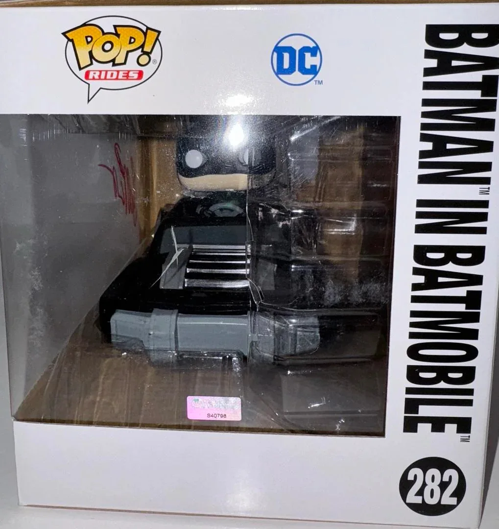 Robert Pattinson Signed Funko #282 Batman In Batmobile-Celebrity Authentics COA, изображение 4