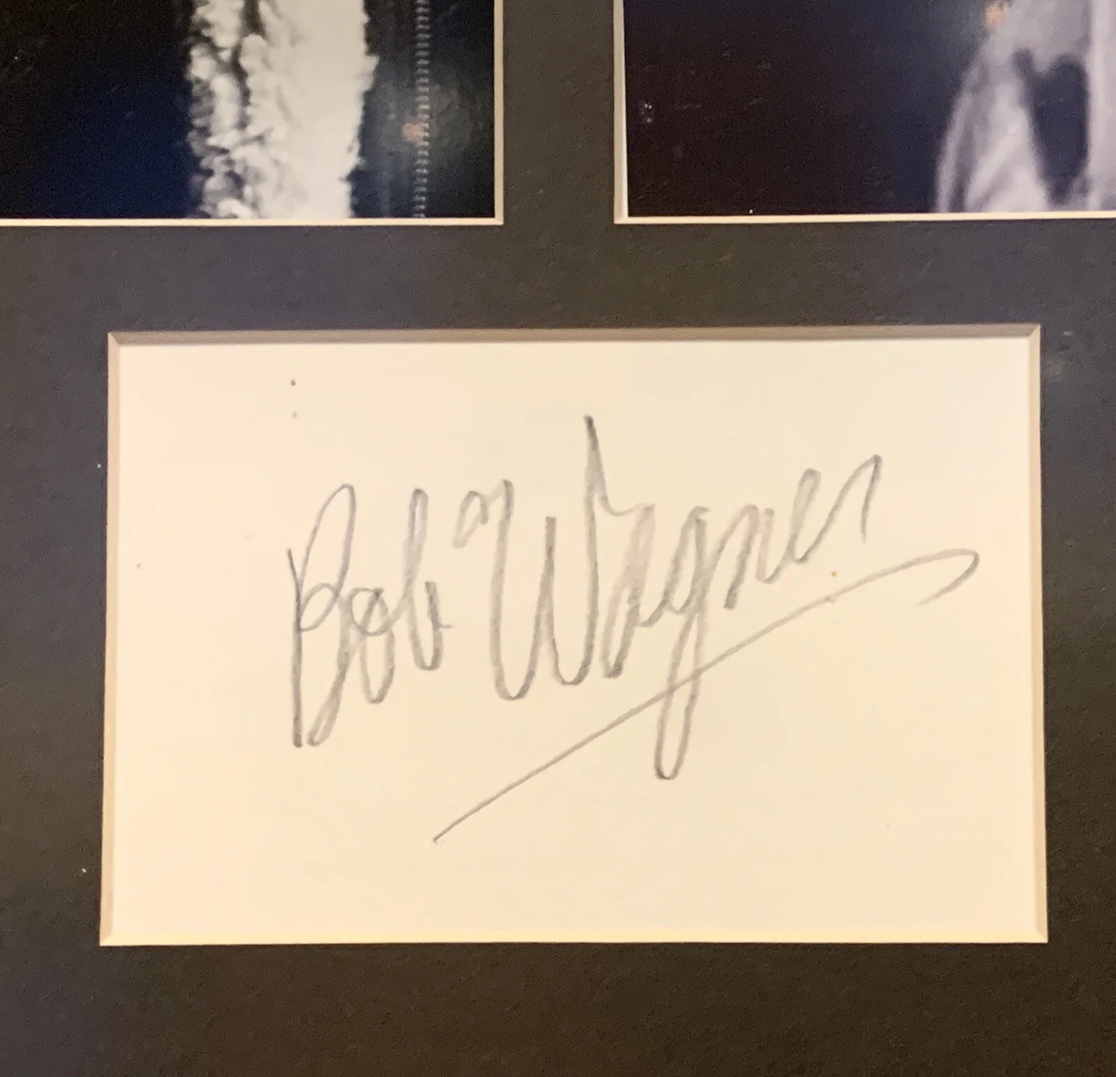 Robert Wagner — SIGNED ROBERT WAGNER AUTOGRAPH PHOTOGRAPH DISPLAY FRAMED COA GIFT CELEBRITY, image 2