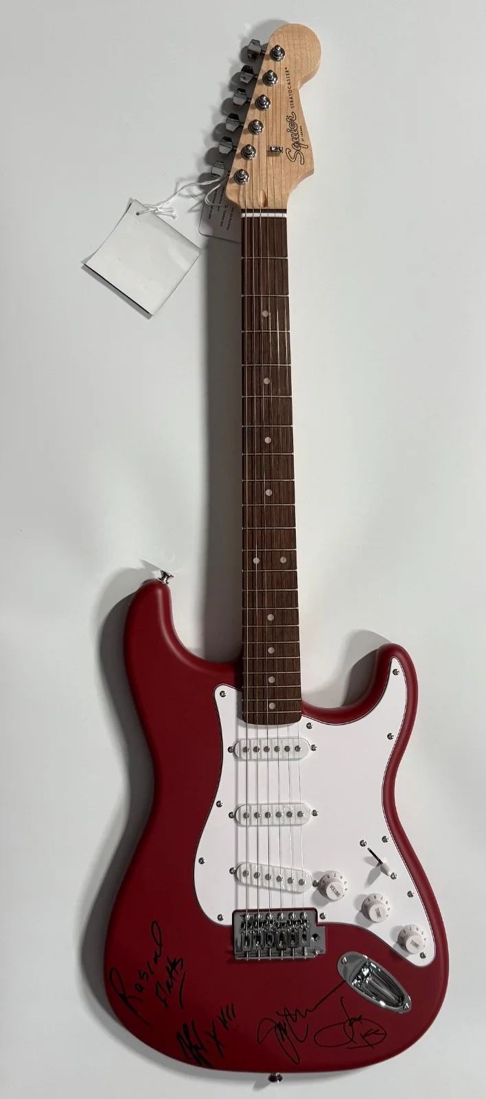 Rascal Flatts JSA Signed Autograph Squire Stratocaster Guitar 100% Charity, image 2