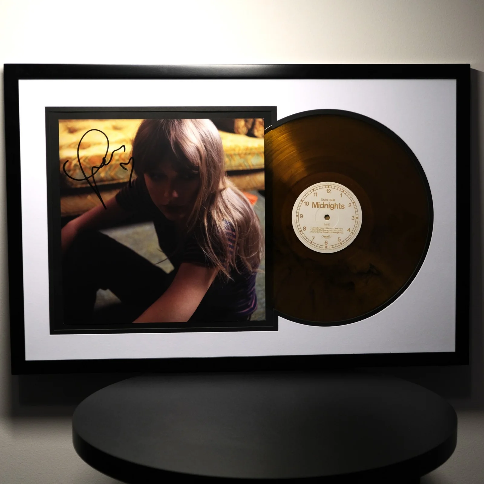 Taylor Swift Signed Midnights Mahogany Vinyl Heart Framed Autograph PSA DNA LOA, image 2