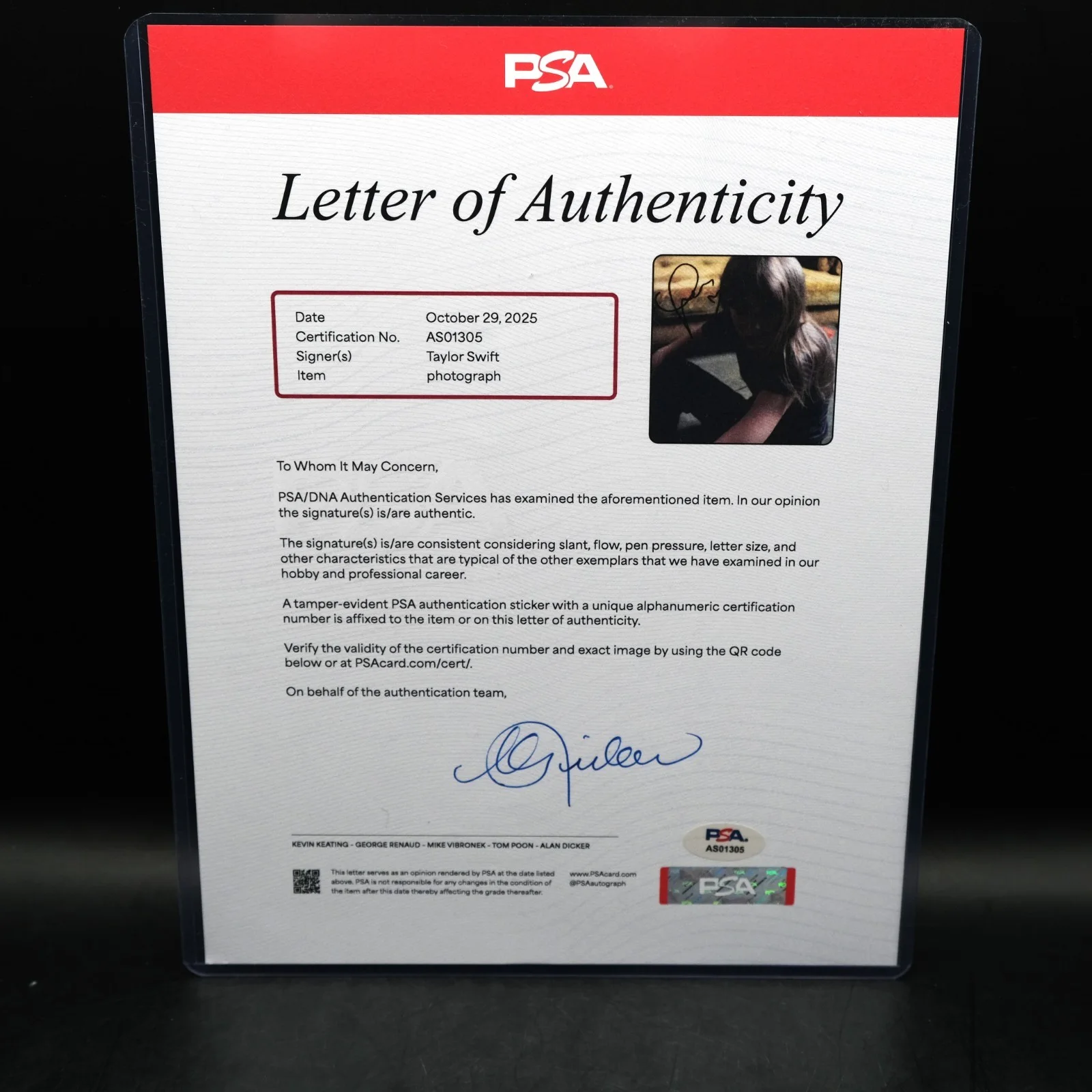 Taylor Swift Signed Midnights Mahogany Vinyl Heart Framed Autograph PSA DNA LOA, image 3