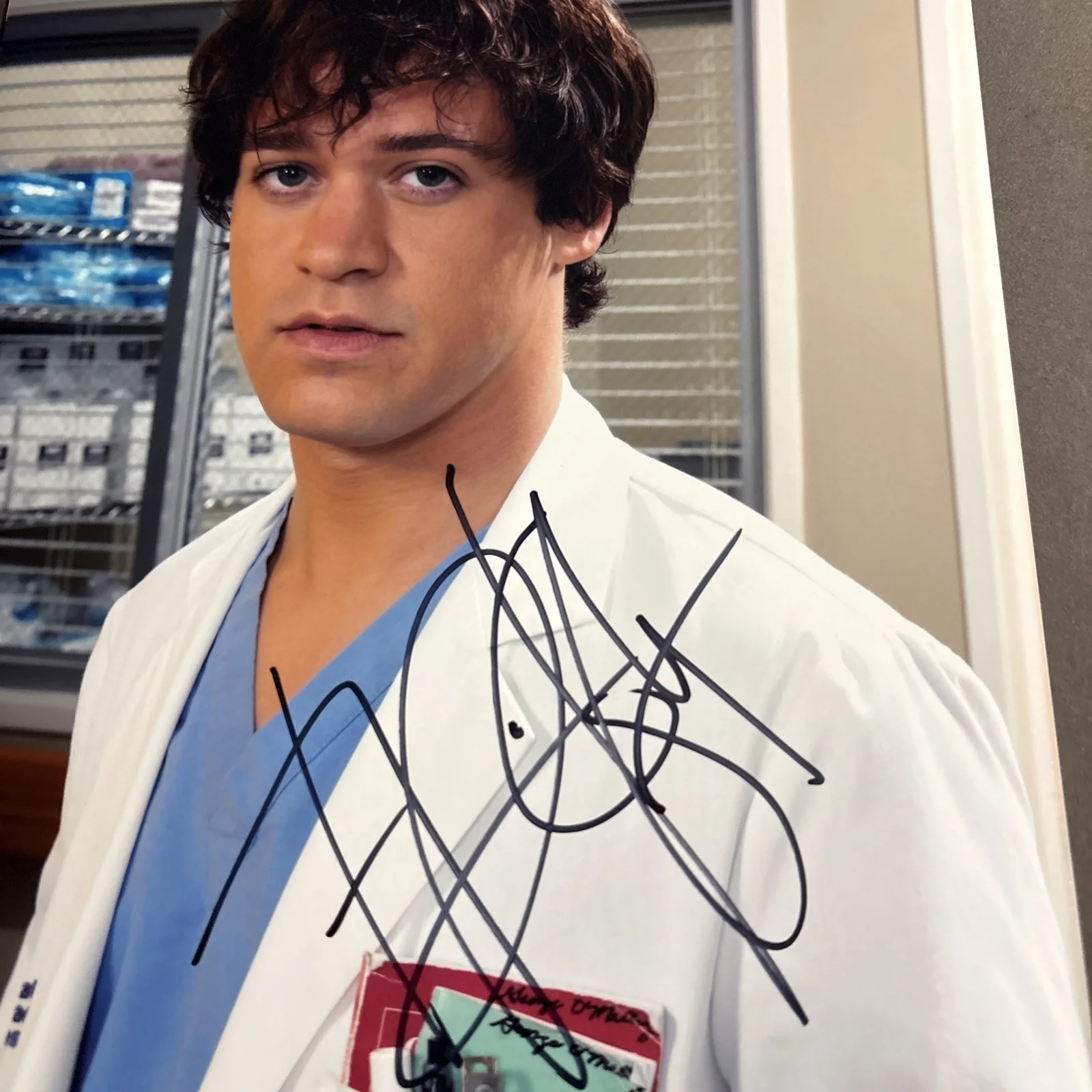 T.R. Knight — T.R. Knight Autographed Signed 8x10 Photo - Grey's Anatomy, изображение 3