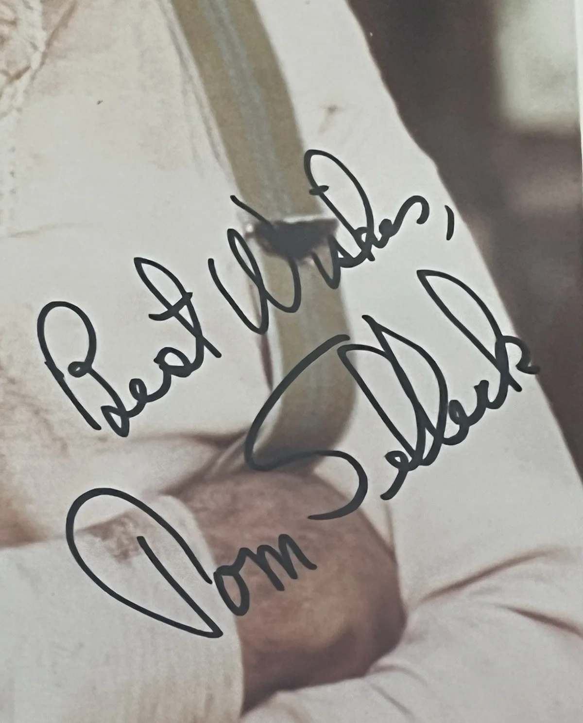 Tom Selleck — Tom Selleck Signed "The Sacketts" 8x10 Autograph Photo (JSA), image 2