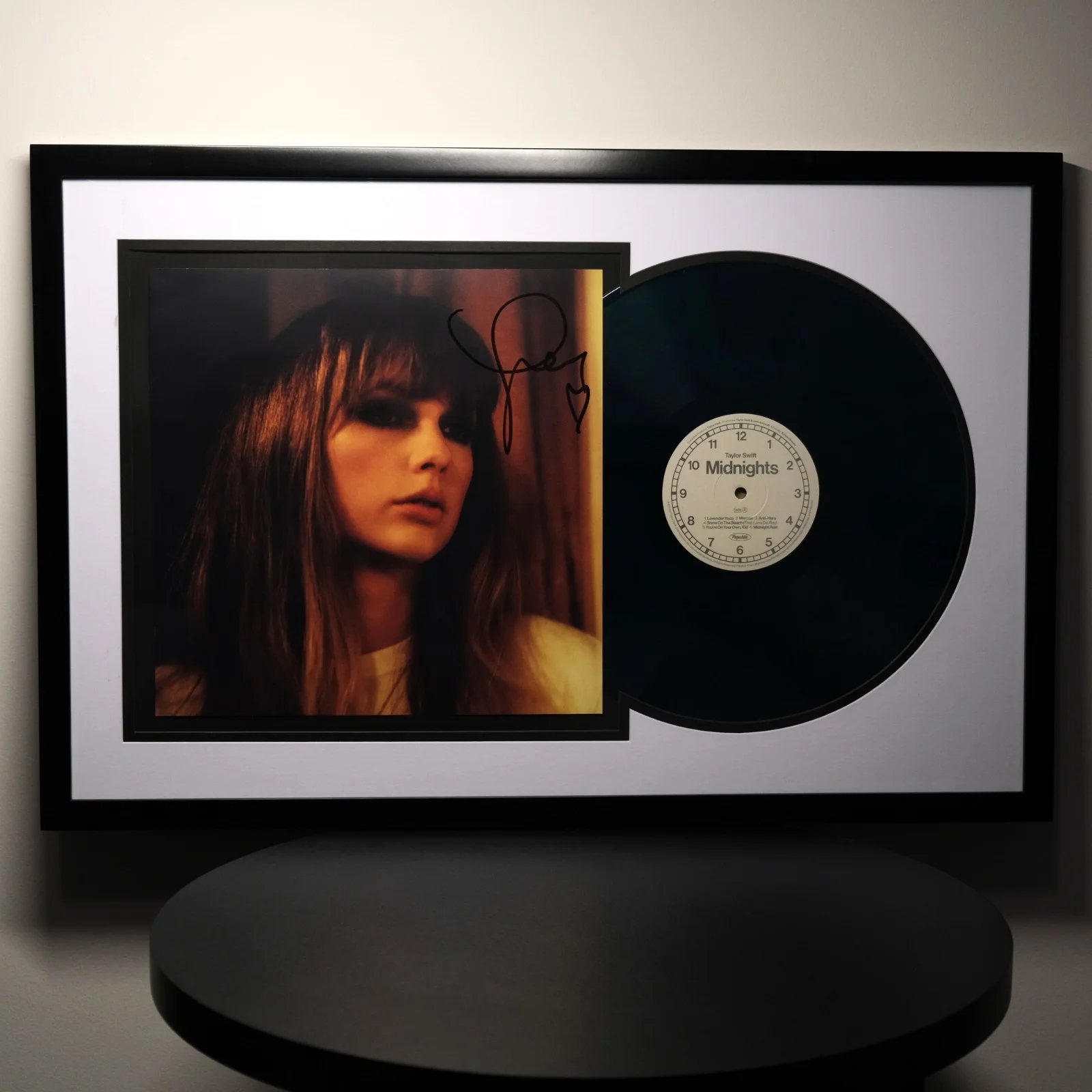 Taylor Swift Signed Midnights Jade Green Vinyl Heart Frame Autograph PSA/DNA LOA, image 2