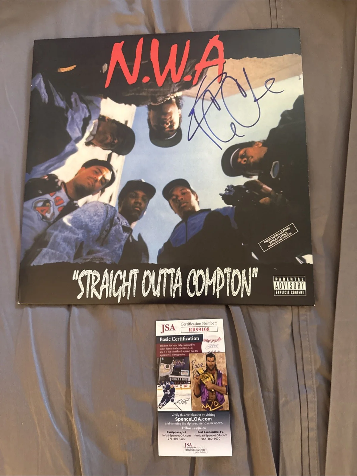 ICE CUBE — Ice Cube signed NWA "Straight Outta Compton" Vinyl Album Autographed JSA Cert, image 3