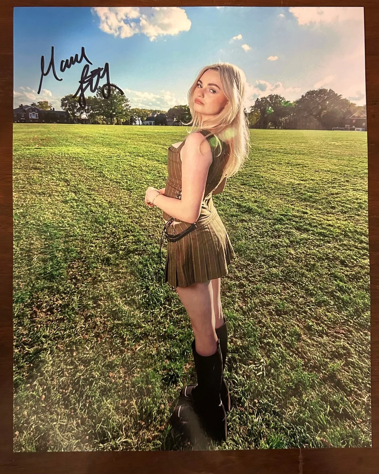 Morgan Lily — Morgan Lily "Shameless" AUTOGRAPH Signed Autographed 8x10 Photo
