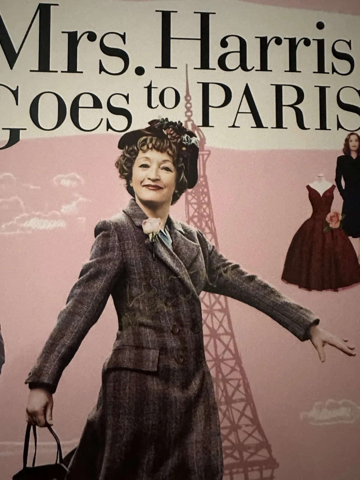 Lesley Manville Autographed 8 X 10 Photo, изображение 2