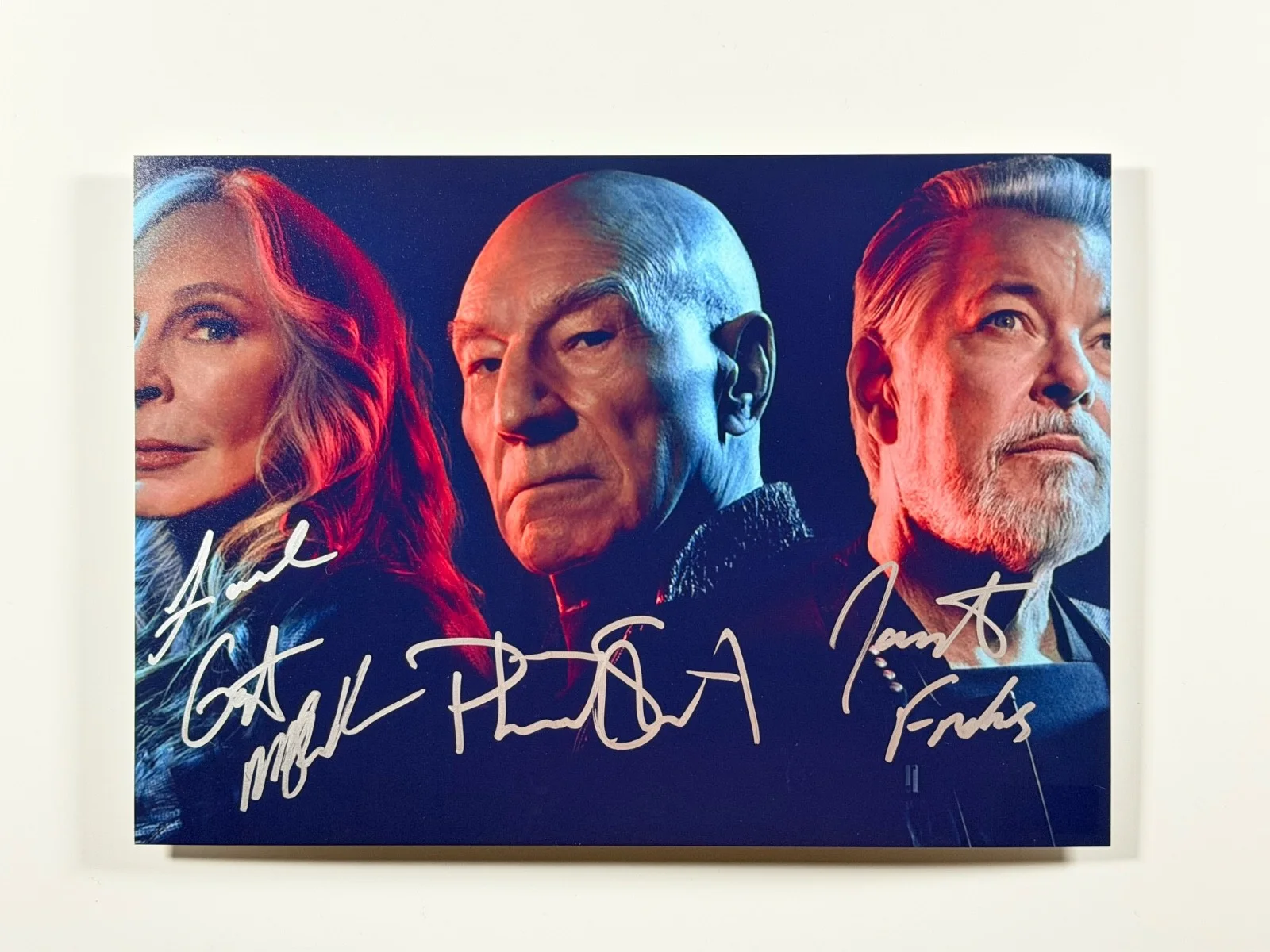 Jonathan Frakes, Gates McFadden, Patrick Stewart — Star Trek TNG Cast Signed 8x11 Photo Patrick Stewart Frakes + COA