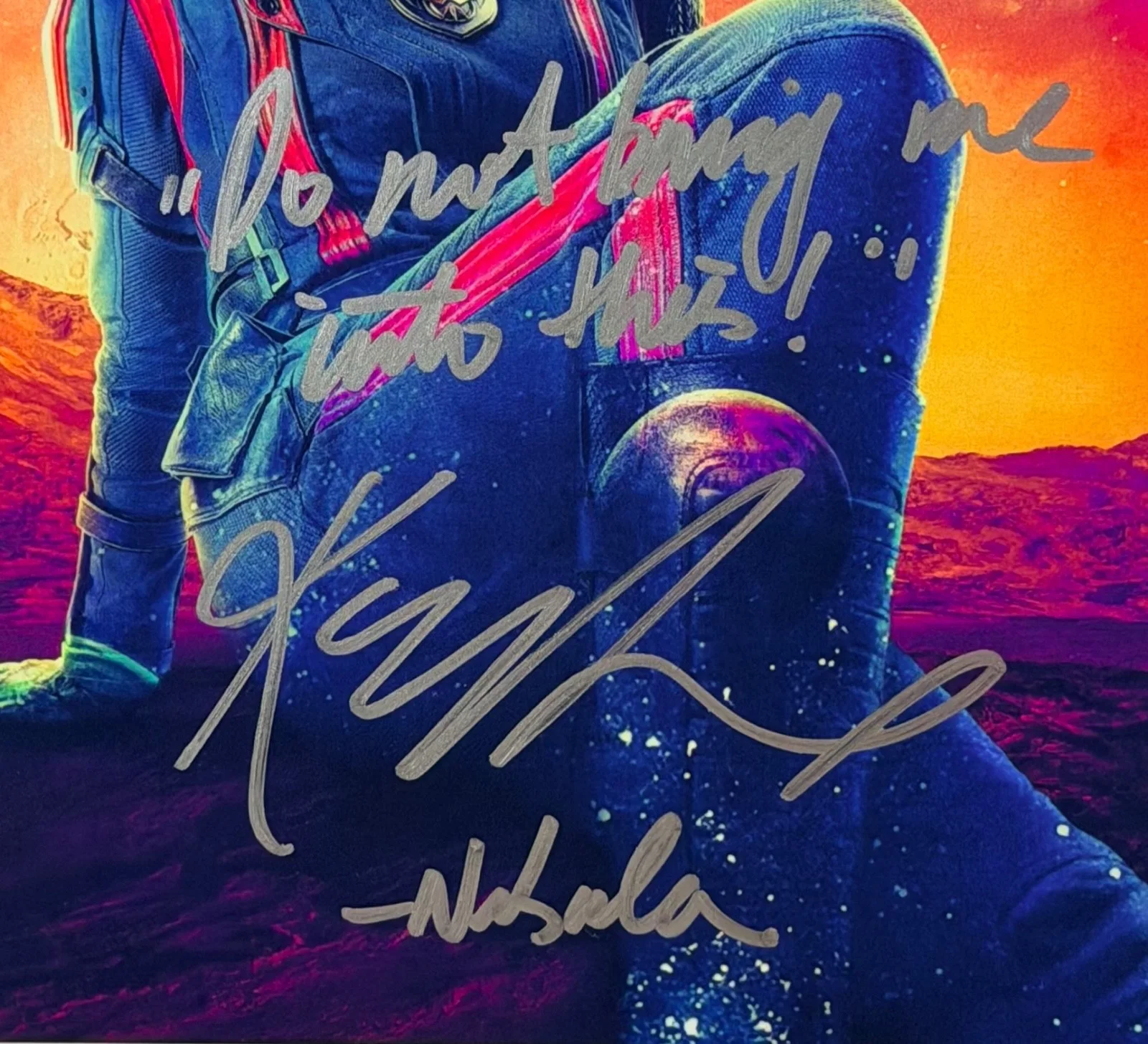 Karen Gillan — Karen Gillan Signed 8x11 Guardians Vol. 3 Nebula Photo Inscribed COA, изображение 2