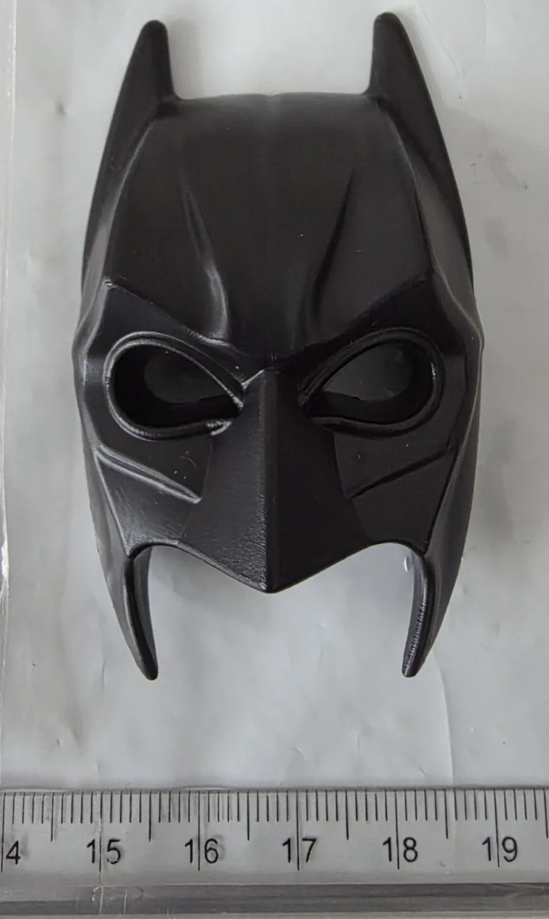 The Dark Knight Rises Plastic Batman Mask Shaped Fridge Magnet BNIP Rare Unusual, изображение 2