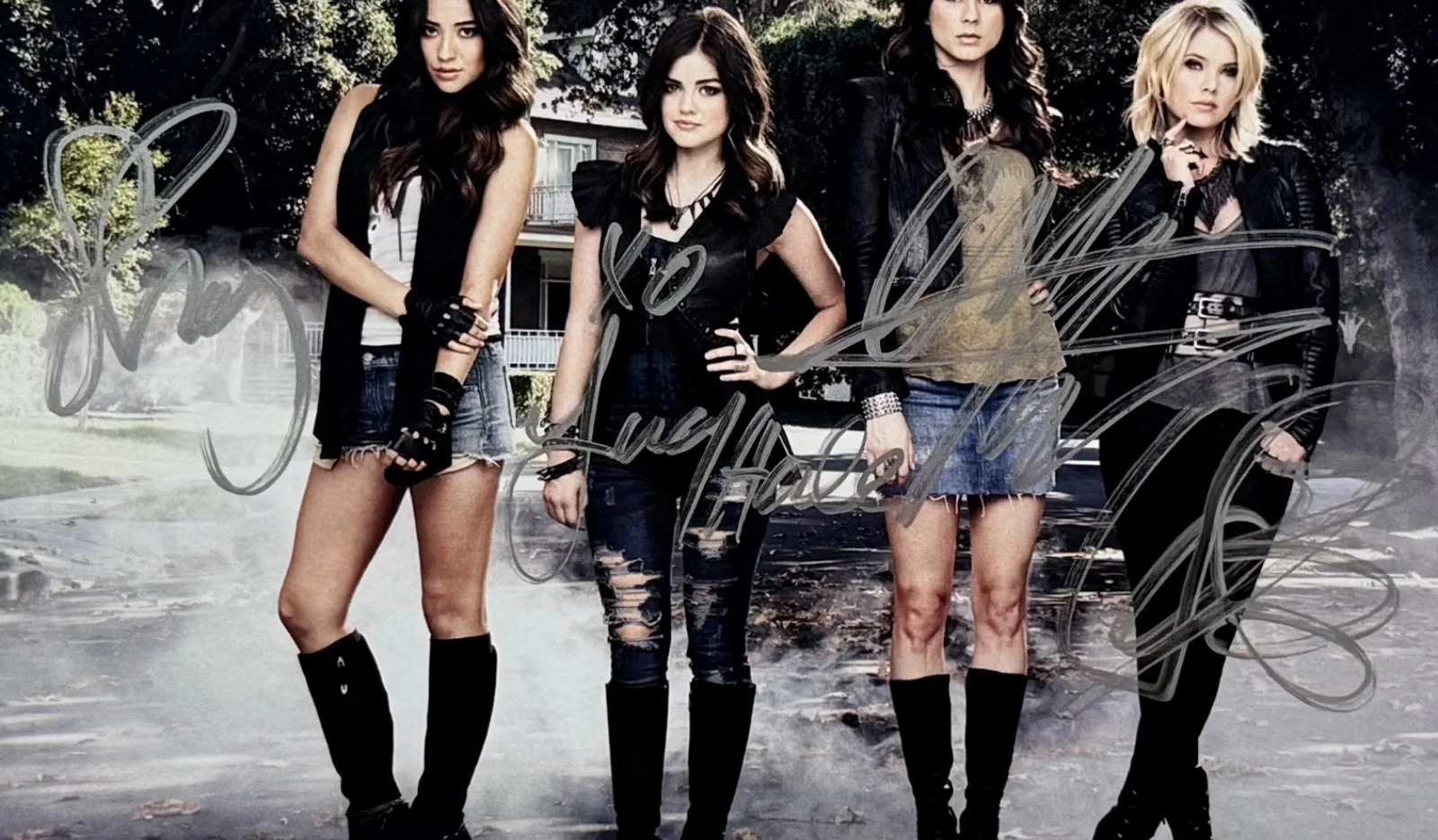 Cast — Pretty Little Liars Cast Signed 8x10 Photo Autographed PLL w/ COA, изображение 2