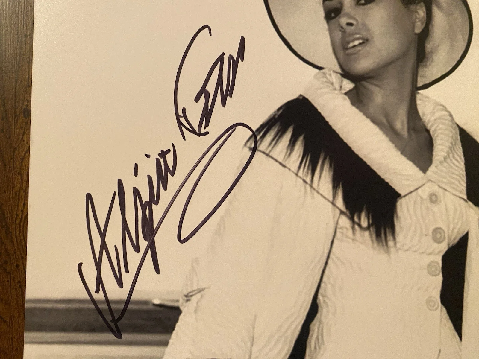 Aliza Gur — Aliza Gur Signed Autographed Photo From Russia With Love Beckett BAS James Bond, изображение 2