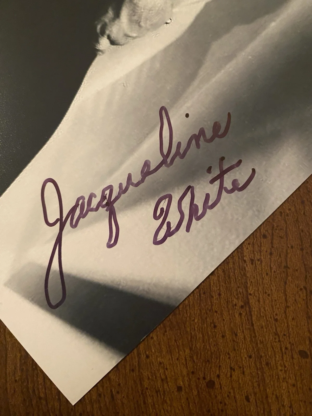 Jacqueline White — Jacqueline White Signed Autographed Photo Crossfire The Narrow Margin Beckett BA, изображение 3