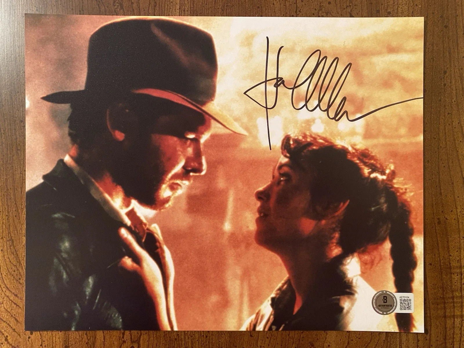 Karen Allen — Karen Allen Signed Autographed Indiana Jones Photo Beckett BAS