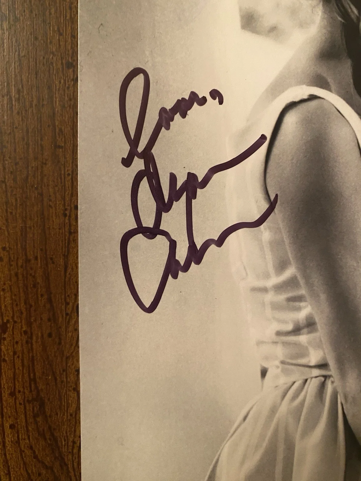 Dyan Cannon — Dyan Cannon Signed Autographed Photo Bob Carol Ted Alice Out To Sea Beckett BAS, изображение 2