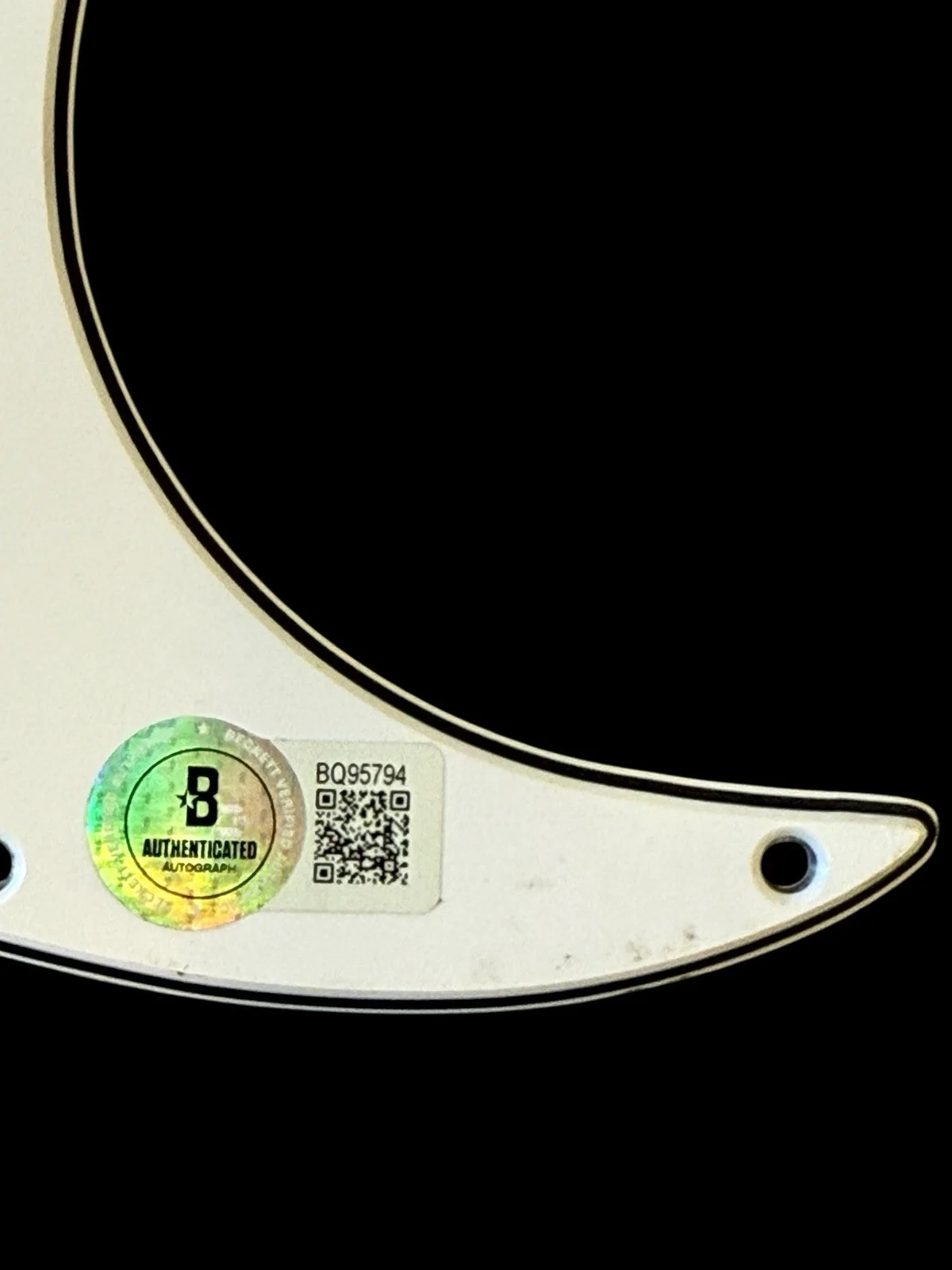 MATT HEALEY “MATTY HEALY” THE 1975 SIGNED PICKGUARD AUTOGRAPH BECKETT BQ95794, image 3