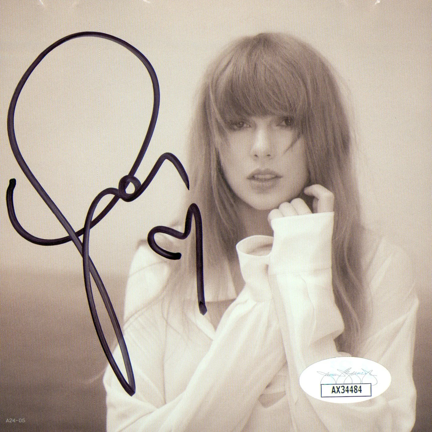 Taylor Swift Signed “The Manuscript” CD Framed Display JSA COA Rare Autograph, image 2