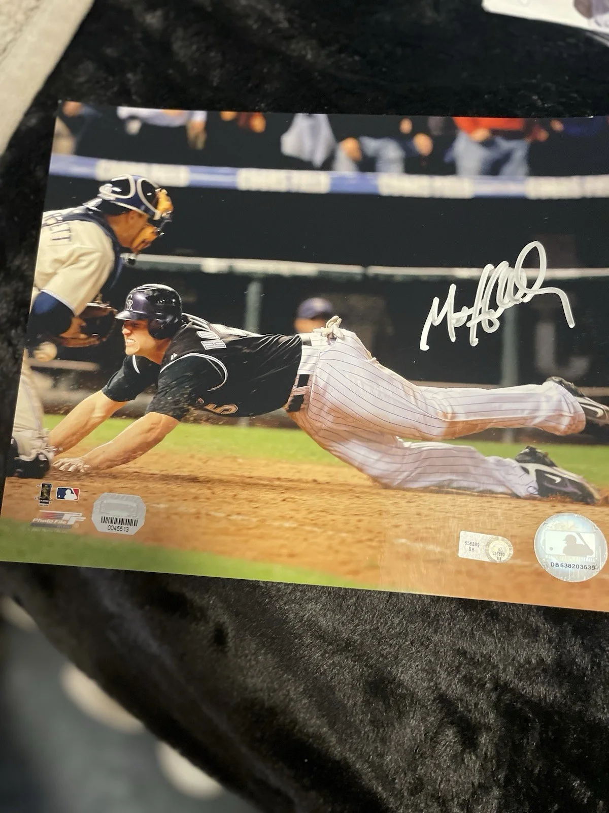 Matt Holliday sliding into homebase 8 x 10 photograph authenticated, изображение 2