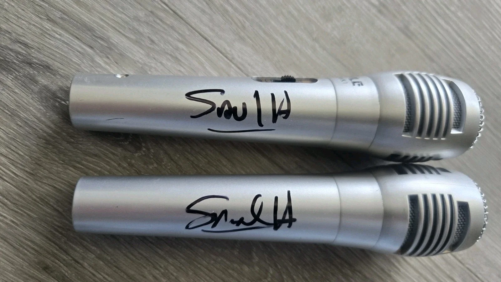 Microfono Autografiado Por SAUL HERNANDEZ de Caifanes Beckett Coa, изображение 3