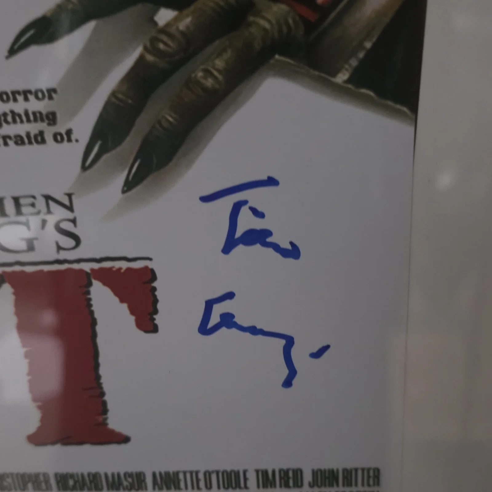Tim Curry — Stephen King's IT Original Poster Signed by Tim Curry PSA Authenticated 8x10, image 2
