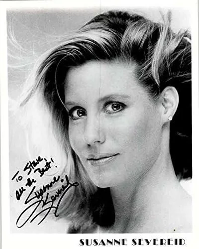 Susanne Severeid — Susanne Severeid Signed Autographed Glossy Color 8x10 Photo