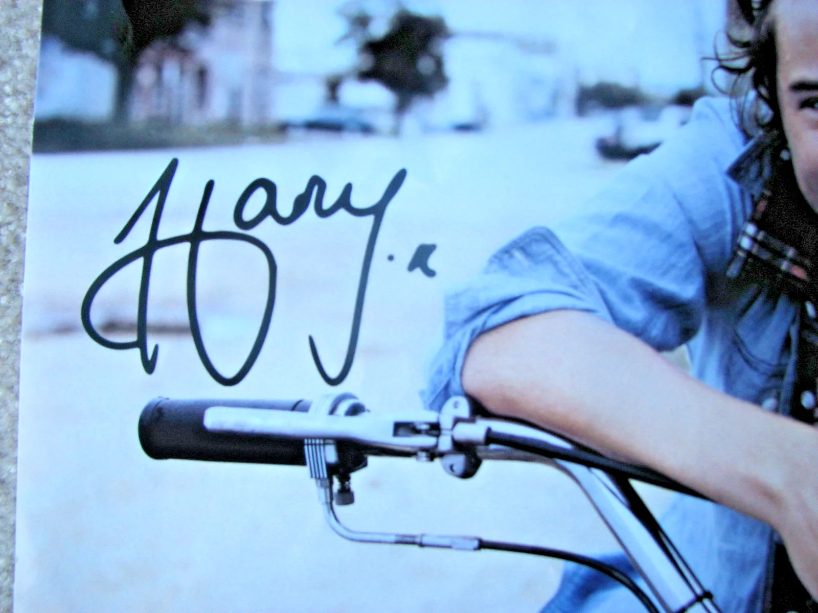 HARRY STYLES ONE DIRECTION Genuine signed photo Superb signed 12x8, image 2