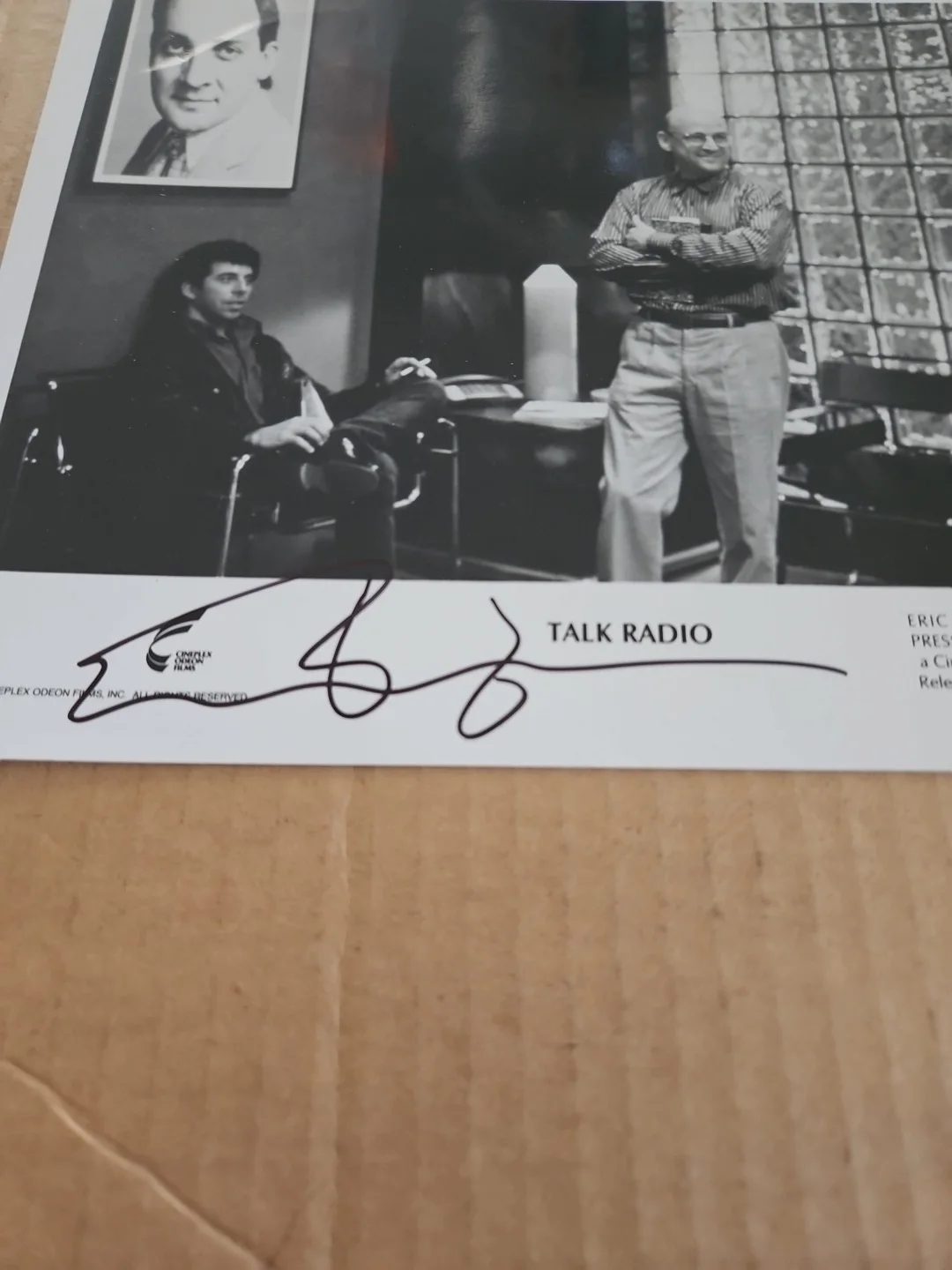 eric bogosian — Eric Bogosian Signed Talk Radio 8x10 Photo Crease Top Left. Actor, image 2