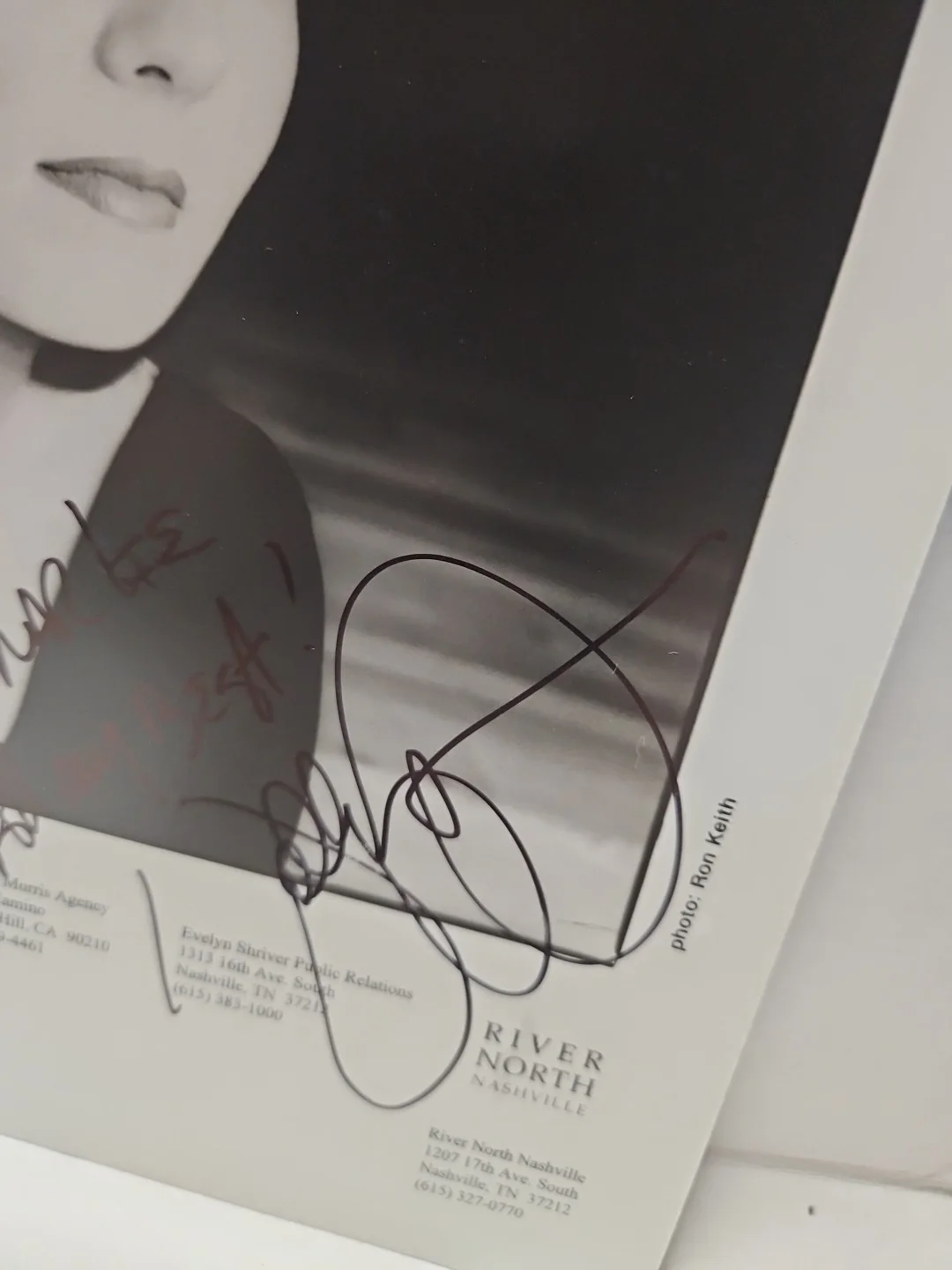 Holly Dunn Signed 8x10. Country Music Singer, изображение 2