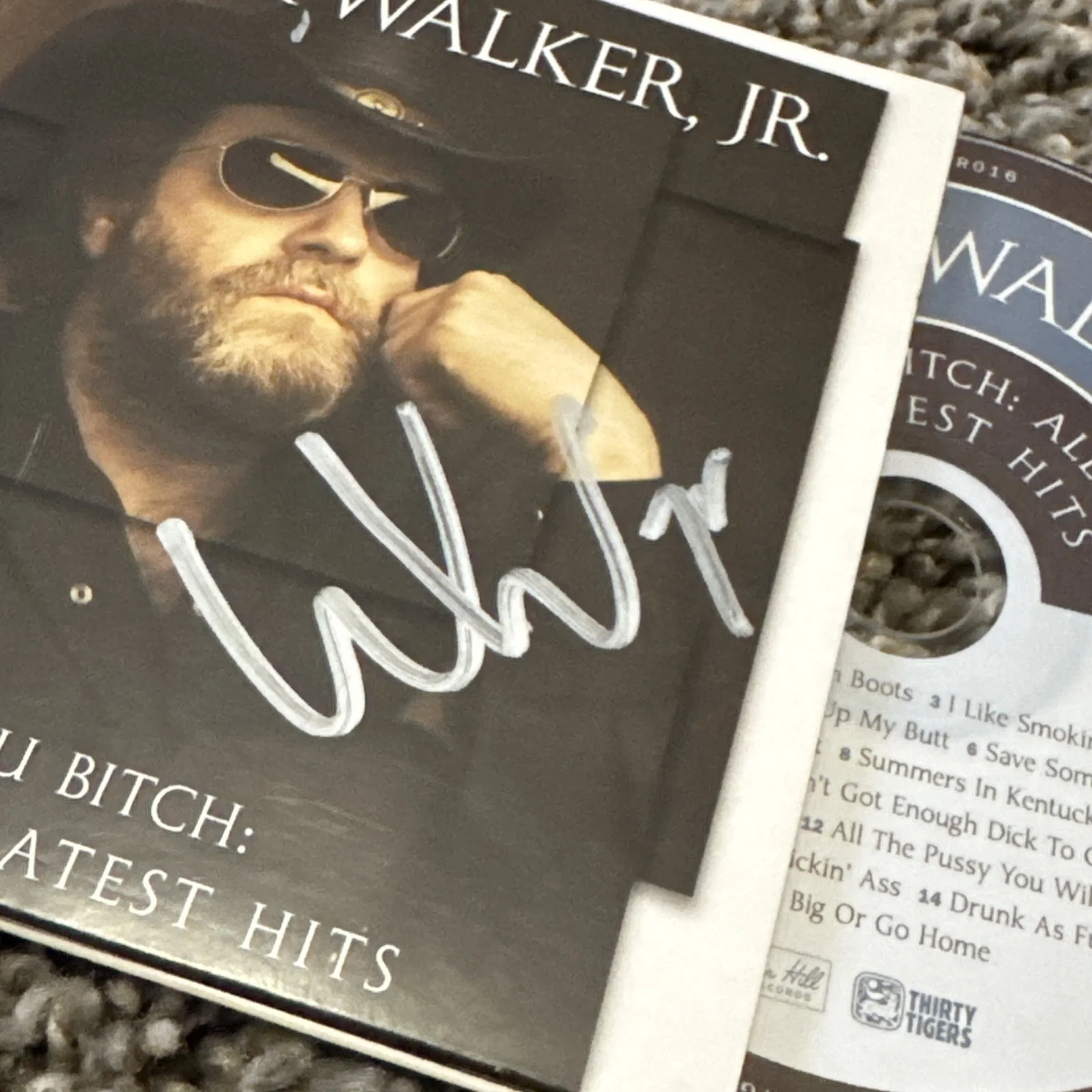 Wheeler Walker Jr — Wheeler Walker Jr Signed F**k You B*tch Greatest Hits CD Album Autograph, изображение 2