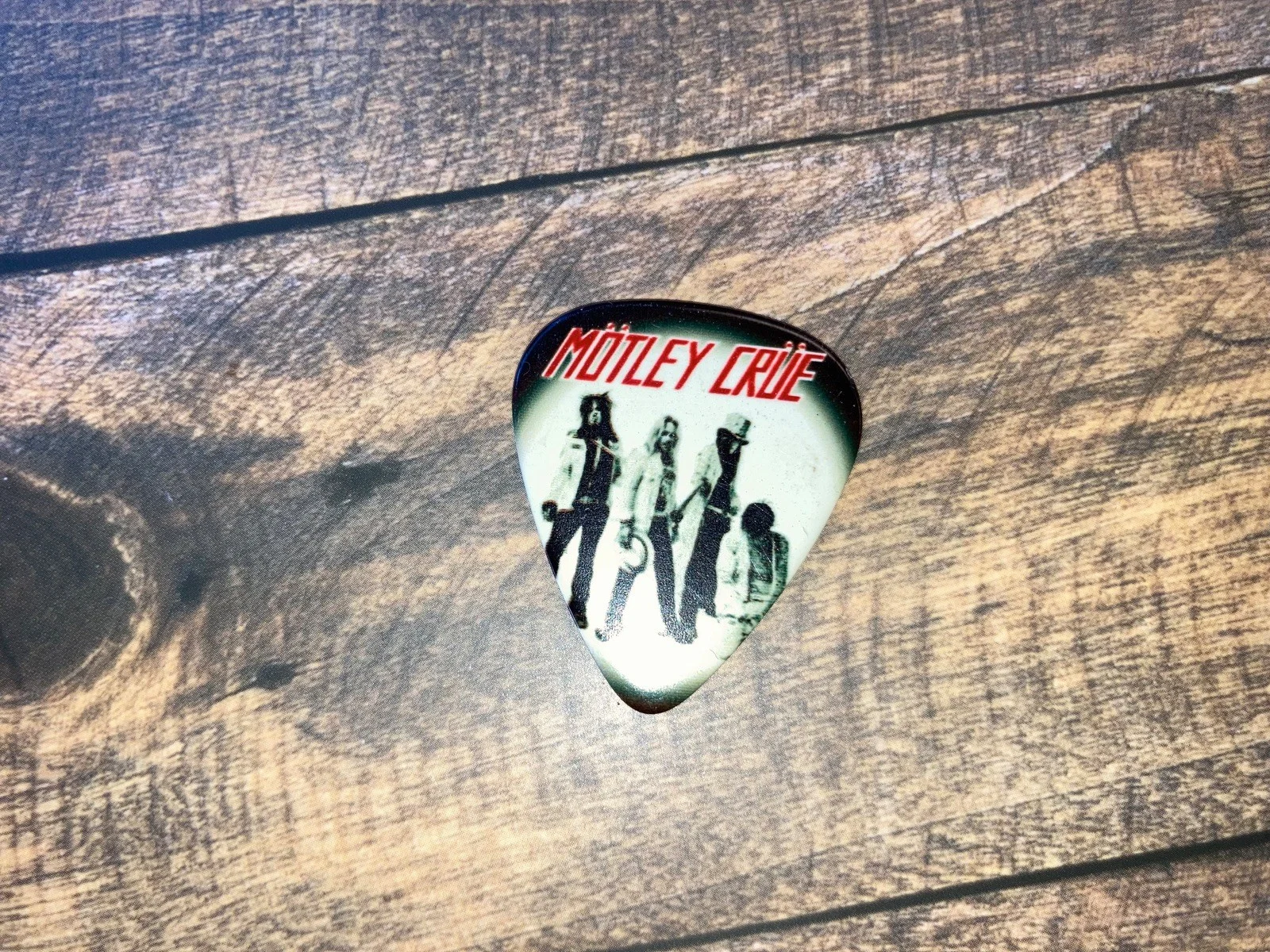 GUITAR PICK Ozzy Osbourne + Motley Crue Musicians Bands Concert Original Genuine, изображение 2