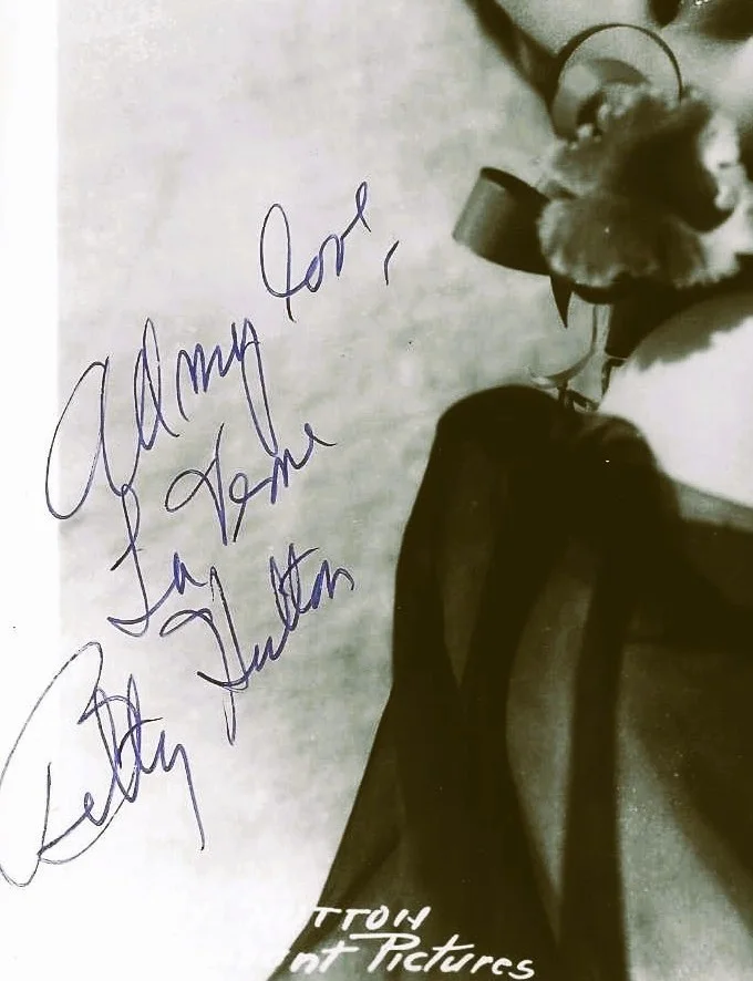 BETTY HUTTON — BETTY HUTTON SIGNED BLACK WHITE VINTAGE PHOTO 8X10, изображение 2