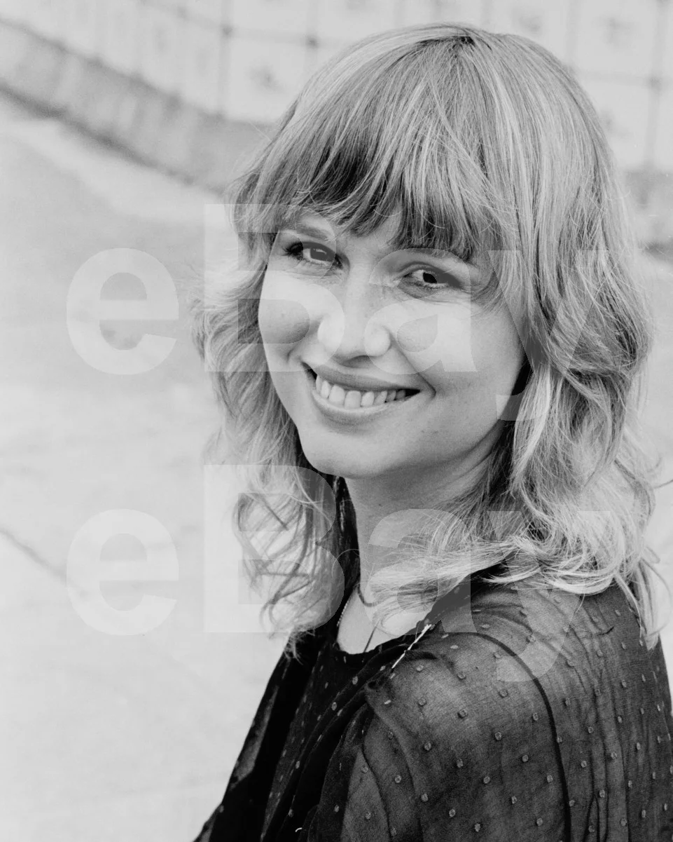 Susan Penhaligon 16x12 Photo Poster Print, image 4