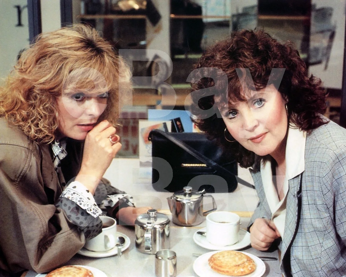 Shirley Valentine (1989) Alison Steadman, Pauline Collins 16x12 Photo Poster, изображение 4