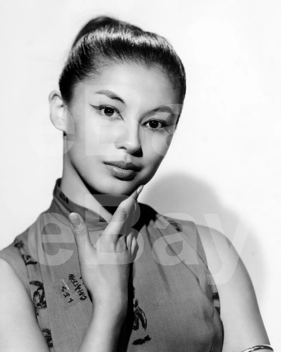 South Pacific (1958) France Nuyen 16x12 Photo Poster Print, изображение 4