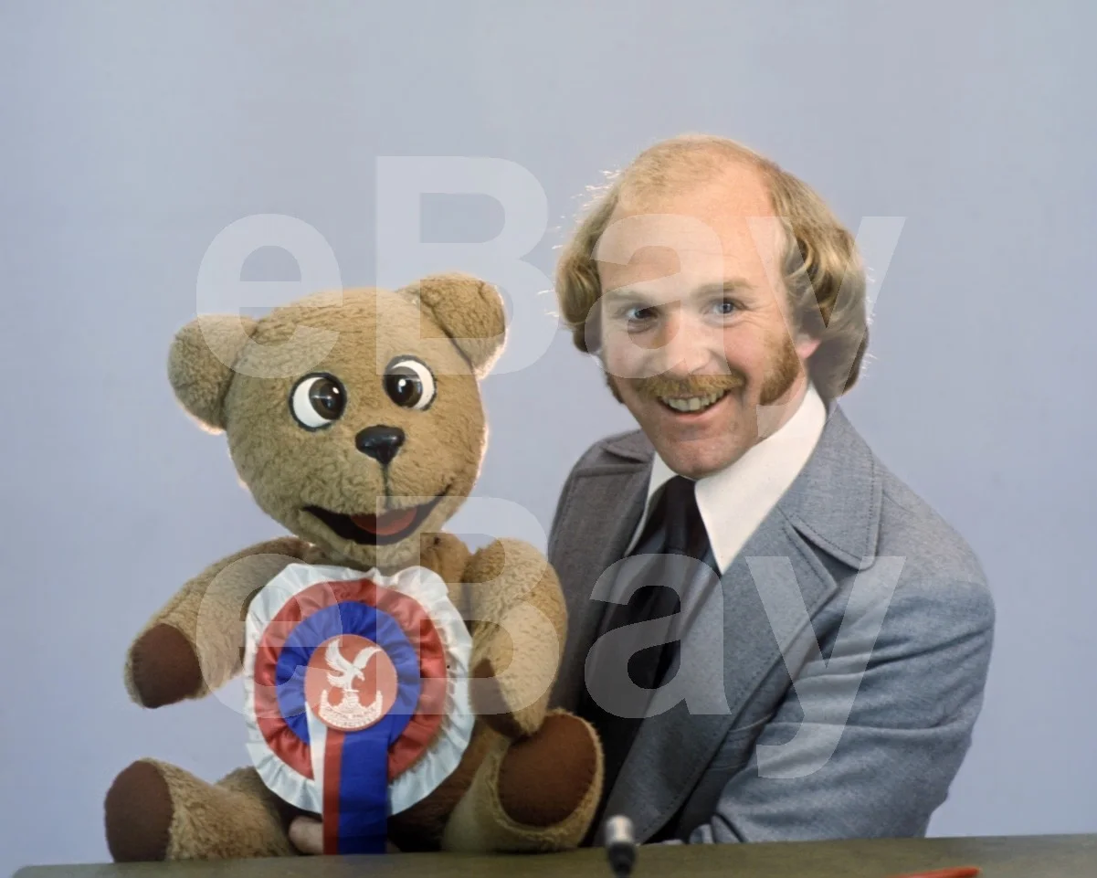 Roger De Courcey, Nookie Bear 16x12 Photo Poster Print, изображение 4