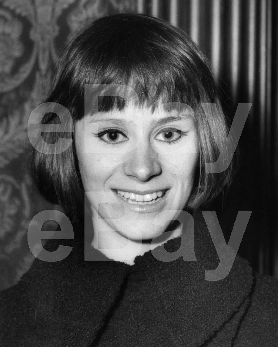 Rita Tushingham 16x12 Photo Poster Print, изображение 4
