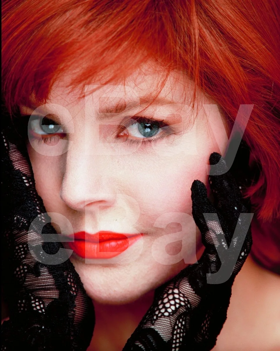 Priscilla Presley 16x12 Photo Poster Print, image 4