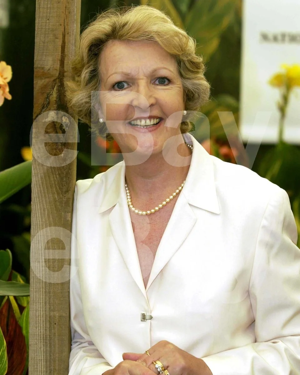Penelope Keith 16x12 Photo Poster Print, image 4