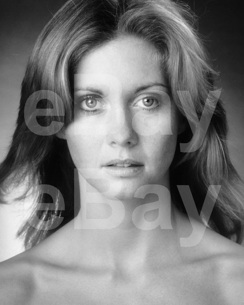 Olivia Newton-John 16x12 Photo Poster Print, изображение 4