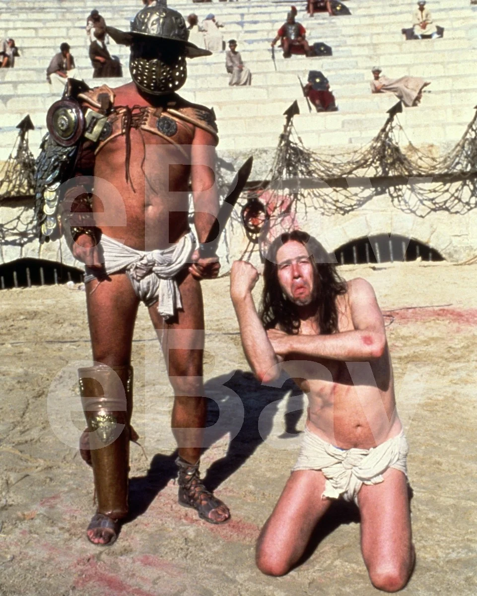 Monty Python - Life of Brian (1979) Neil Innes 16x12 Photo Poster Print, изображение 4