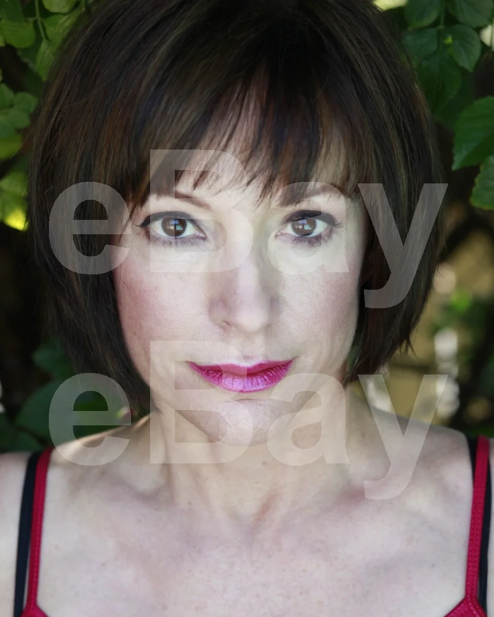 Nana Visitor 16x12 Photo Poster Print, изображение 4