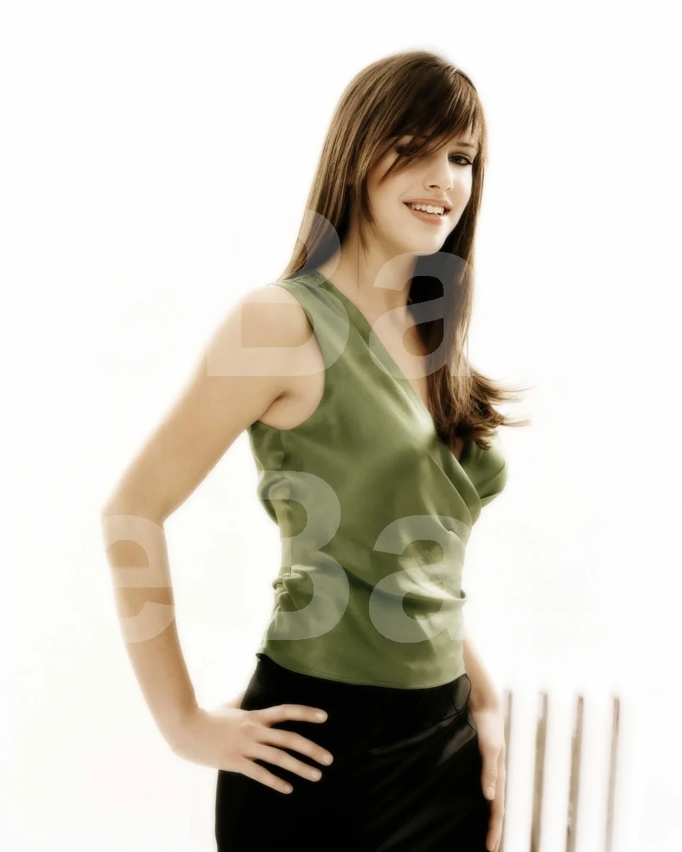Michelle Ryan 16x12 Photo Poster Print, изображение 4