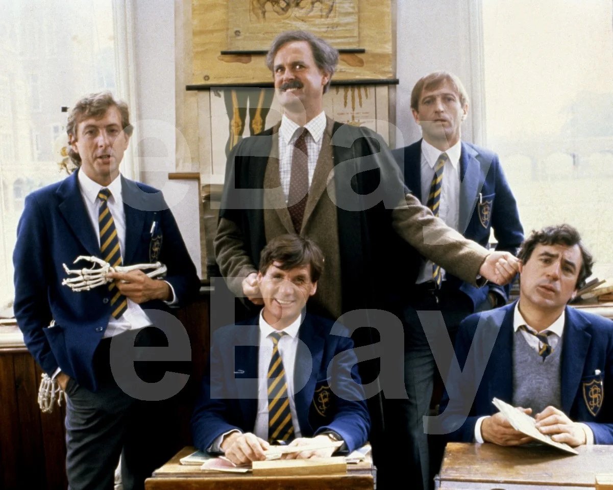 Monty Python's the Meaning of Life (1983) Eric Idle, Michael Palin 16x12 Photo, image 4