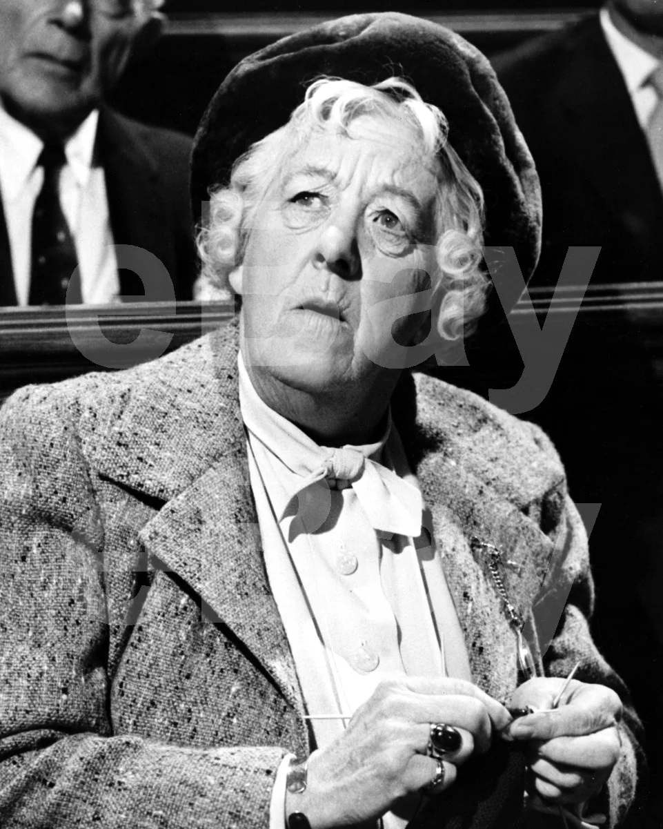 Margaret Rutherford "Miss Marple" 16x12 Photo Poster Print, изображение 4