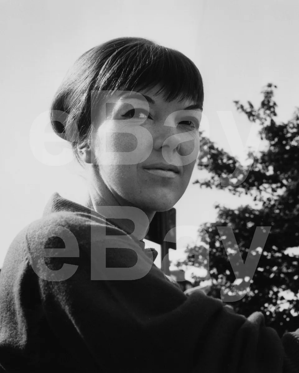Mary Quant 16x12 Photo Poster Print, image 4