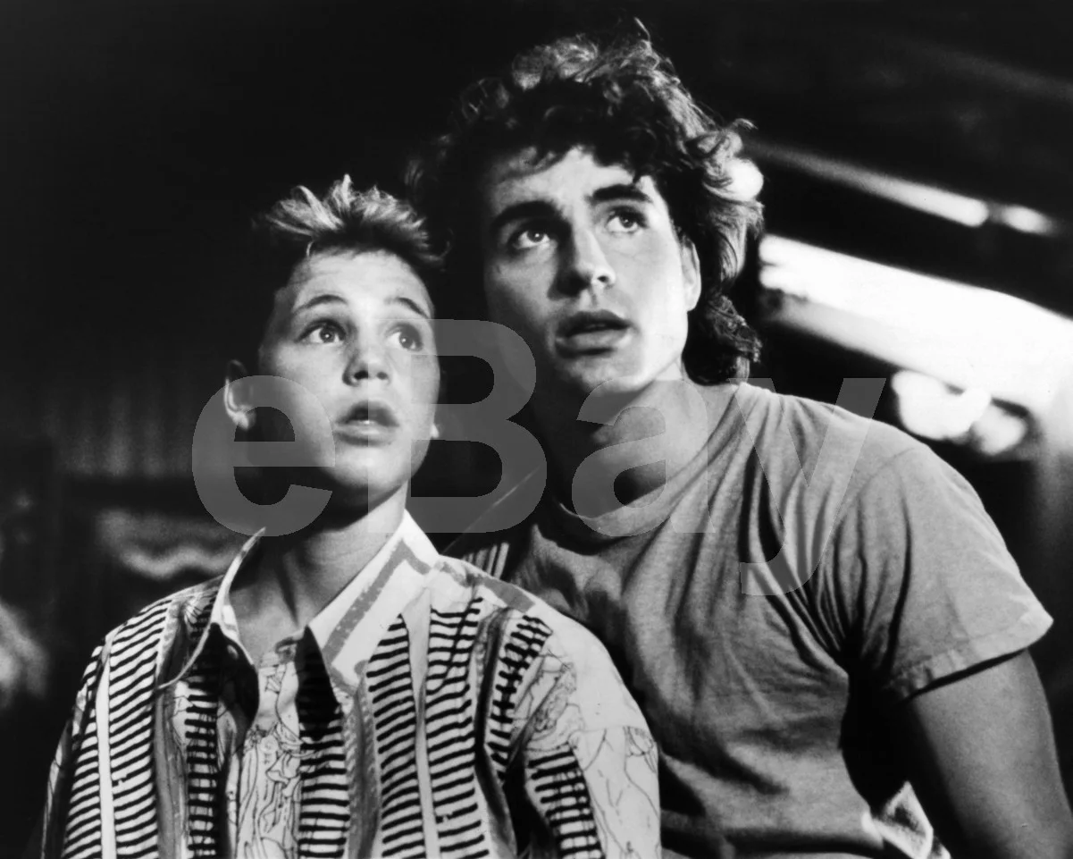 The Lost Boys (1987) Corey Haim, Jason Patric 16x12 Photo Poster Print, изображение 4