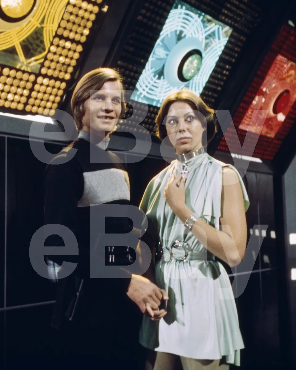 Logan's Run (1976) Jenny Agutter, Michael York 16x12 Photo Poster Print, image 4
