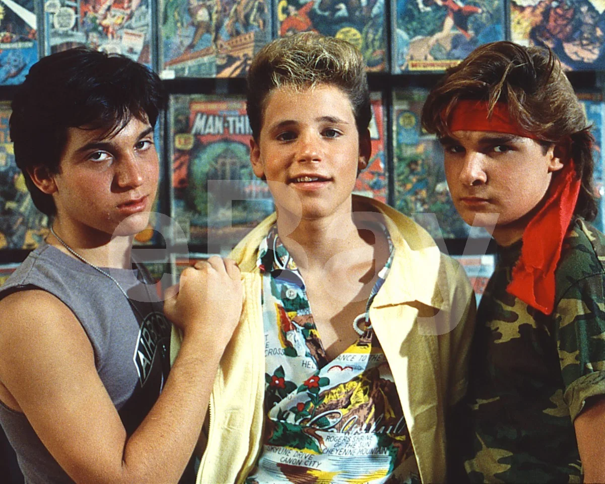 The Lost Boys (1987) Jamison Newlander, Corey Haim, Corey Feldman 16x12 Photo, image 4
